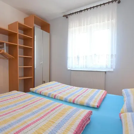 Frane Apartman *